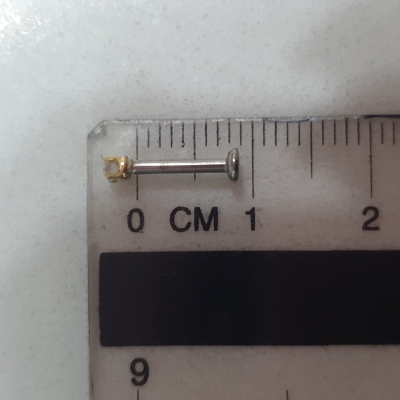 BN Nose Ring 18k gold with prong set Swarovski Zirconia - Picture 9 of 9